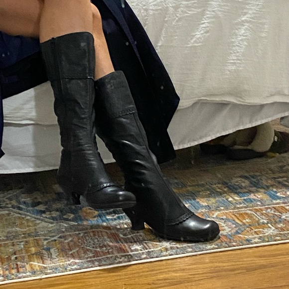 La Canadienne Black Genuine Leather Boots - Picture 4 of 7